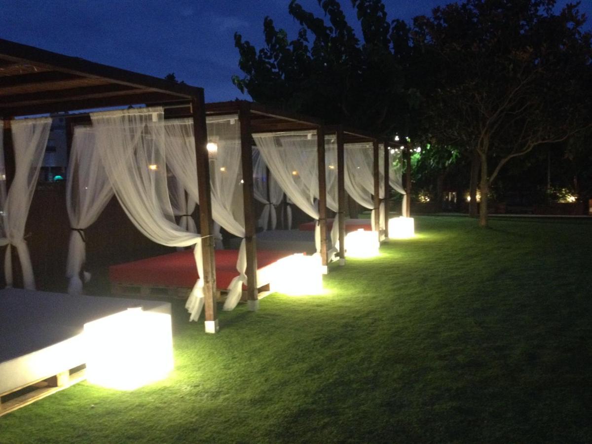 Hostal Solfina Palafolls Bagian luar foto