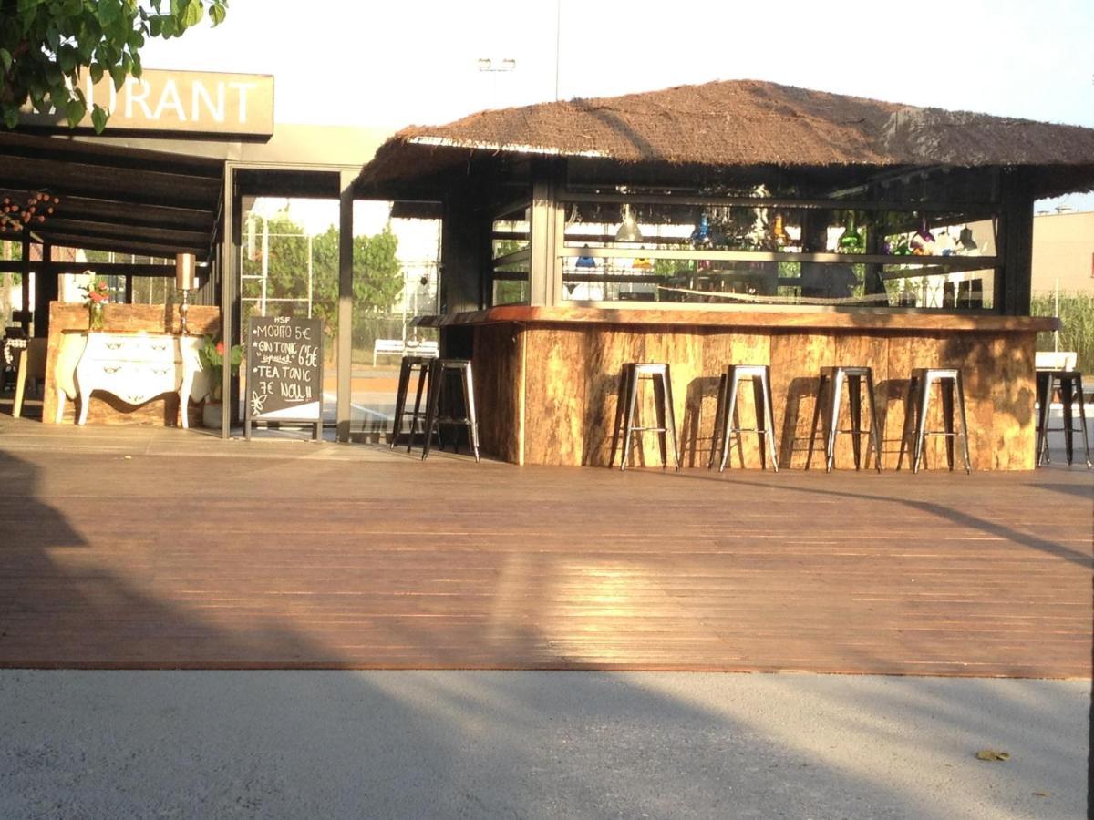 Hostal Solfina Palafolls Bagian luar foto