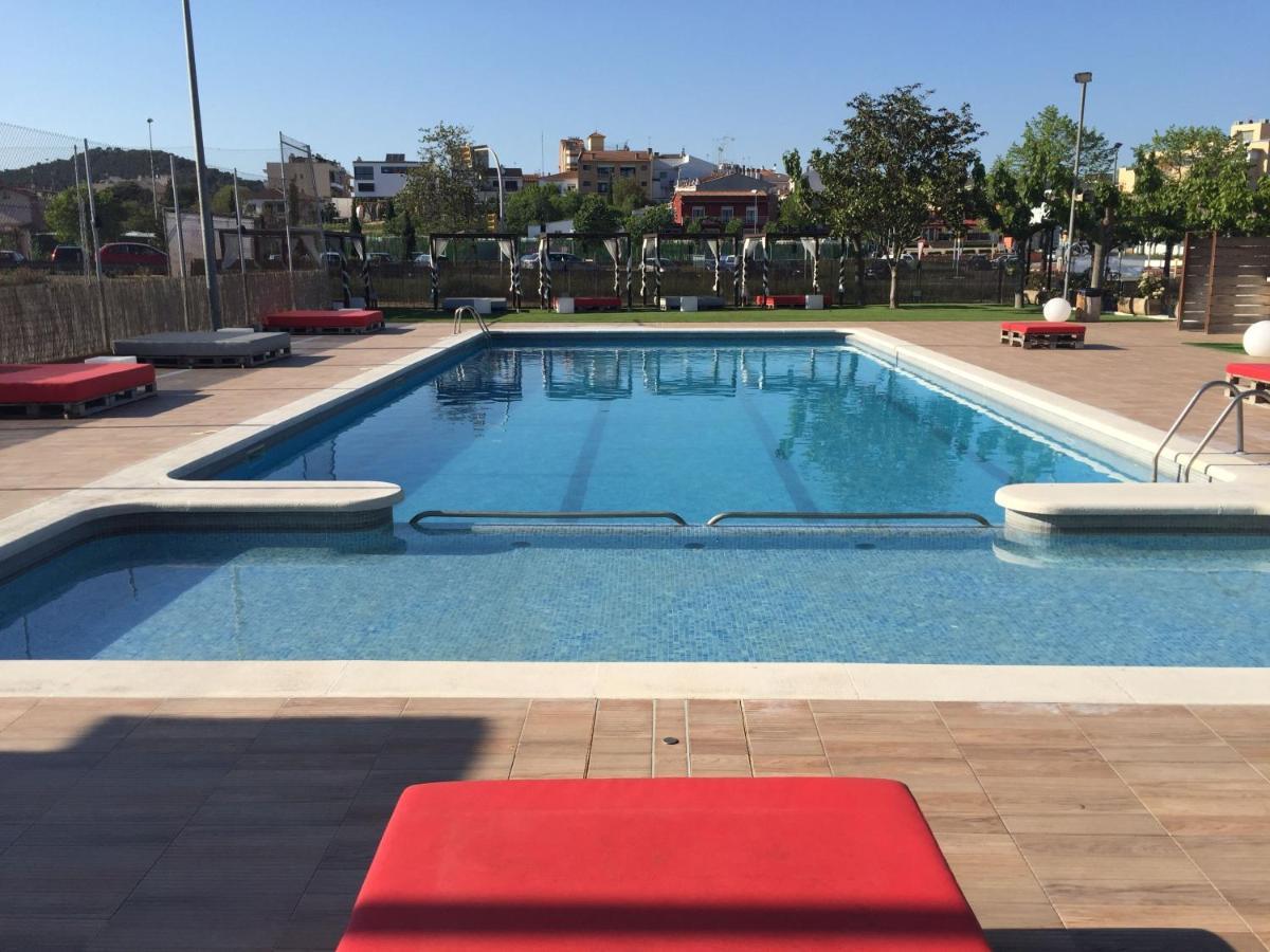 Hostal Solfina Palafolls Bagian luar foto