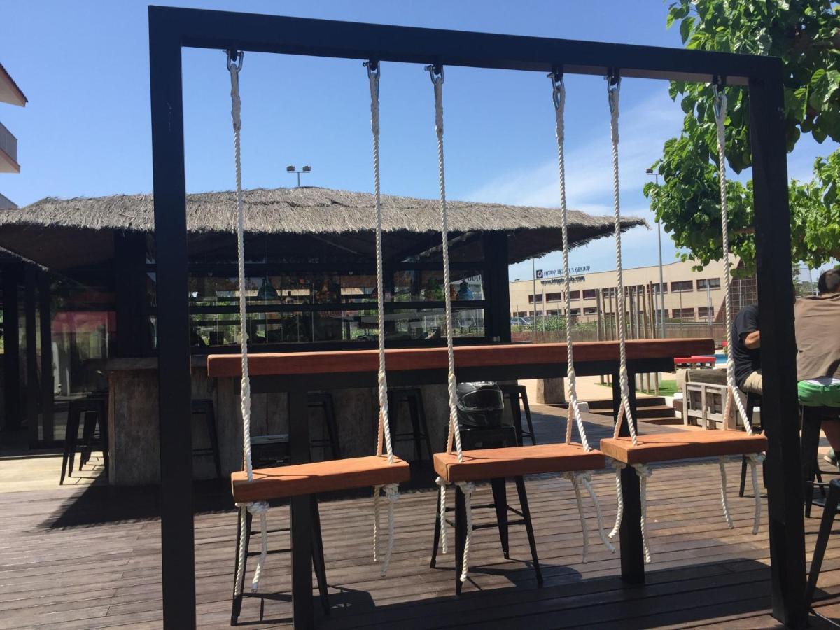 Hostal Solfina Palafolls Bagian luar foto