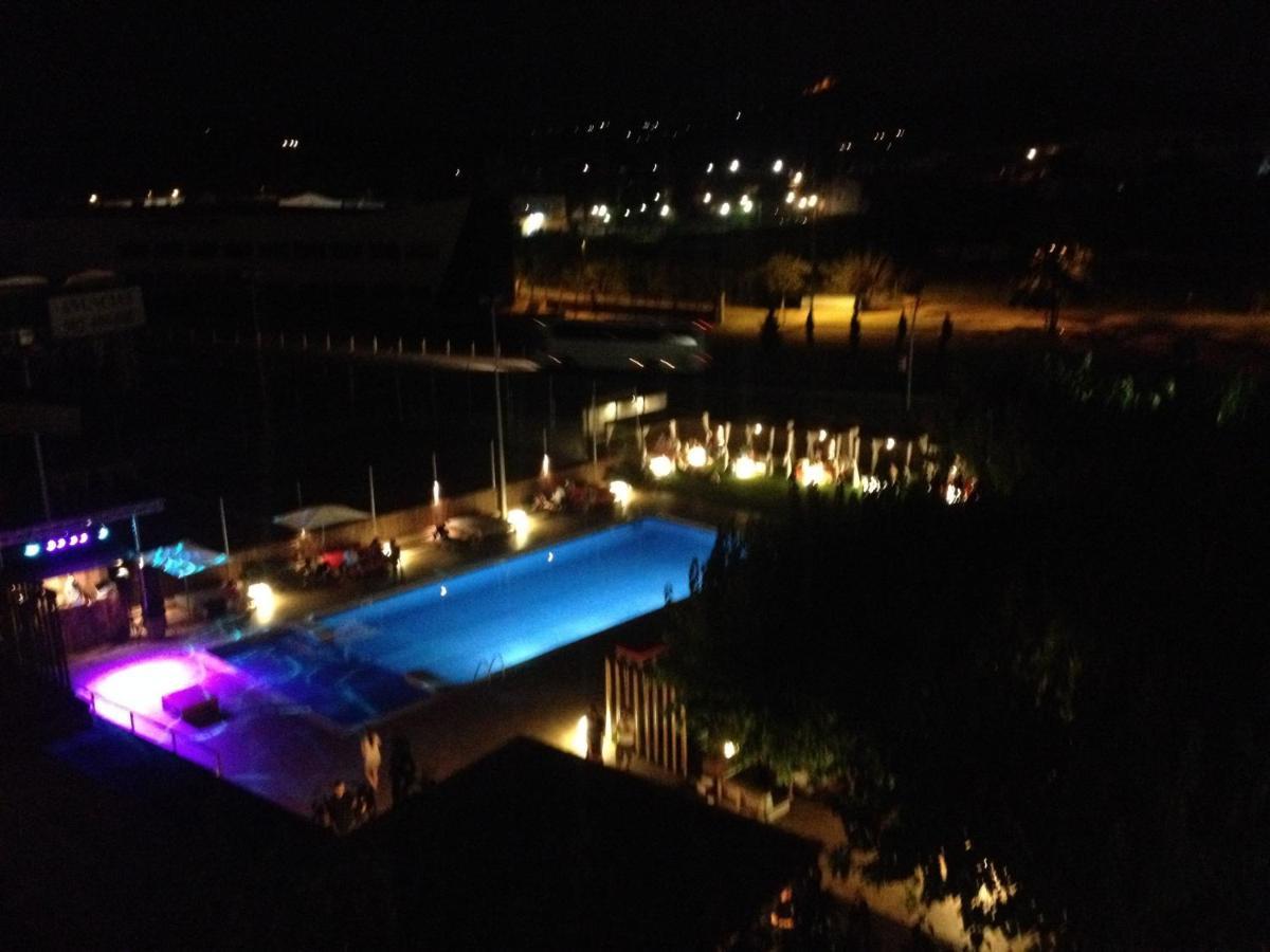 Hostal Solfina Palafolls Bagian luar foto